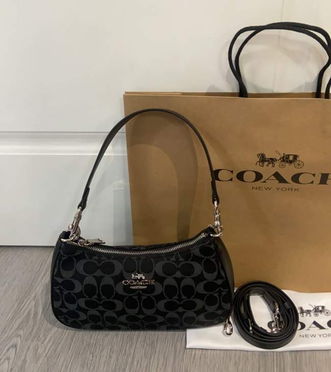 Picture of Coach Handbags _SKUfw235755750fw